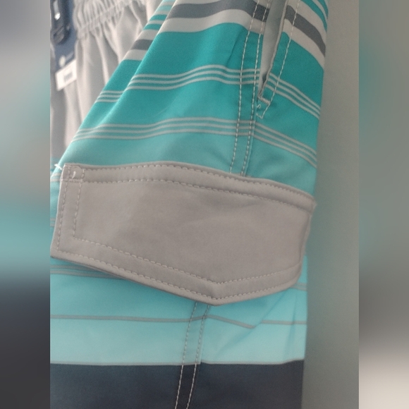 Men's Gray and Blue Swim Shorts Size Small - NWT - Picture 4 of 4